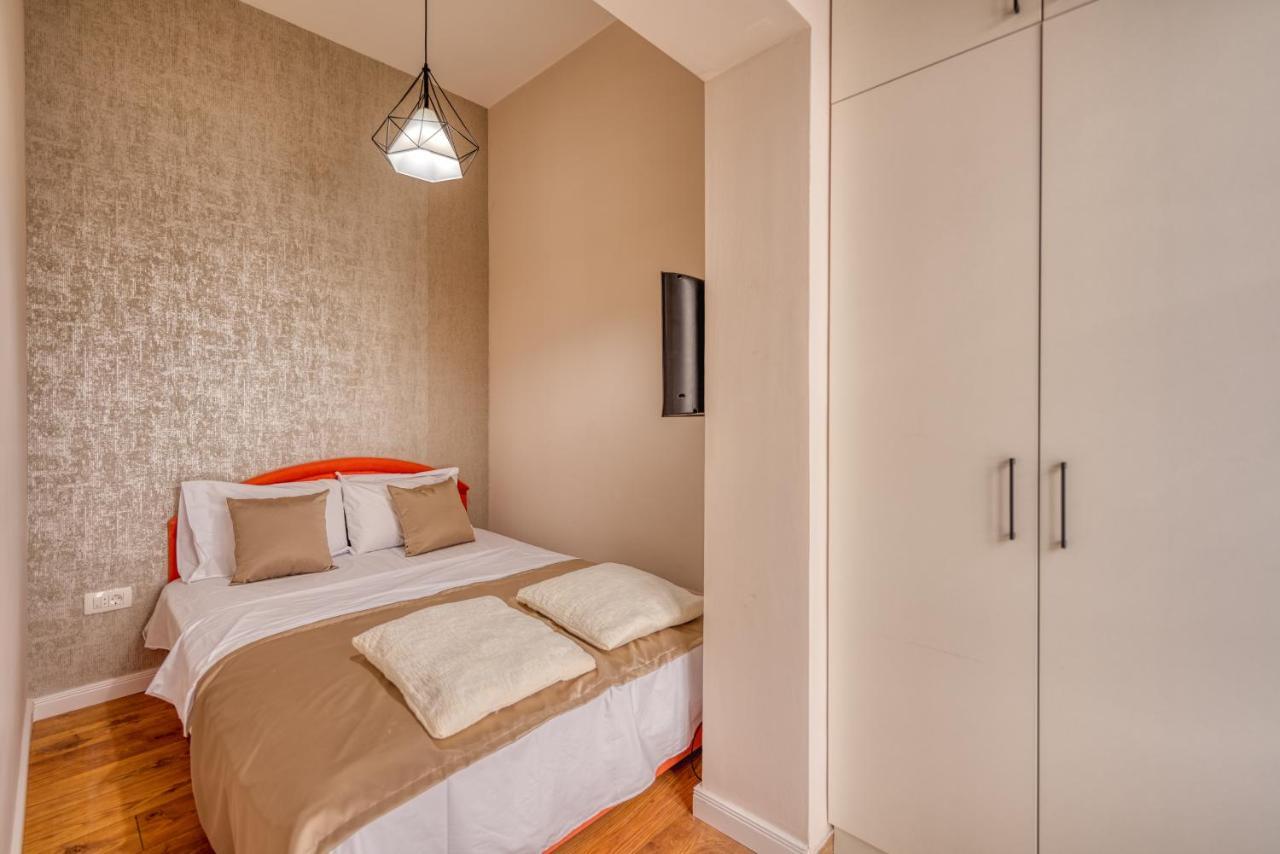 Apartments Vujosevic 蒂瓦特 外观 照片